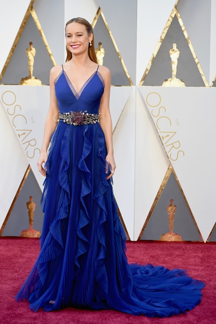Brie-Larson-Oscars-2016-Red-Carpet-Vogue-28Feb16-Getty_b_426x639