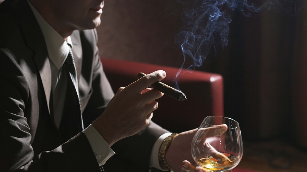 man_businessman_arms_cigar_whiskey_glass_smoke_79831_3840x2160